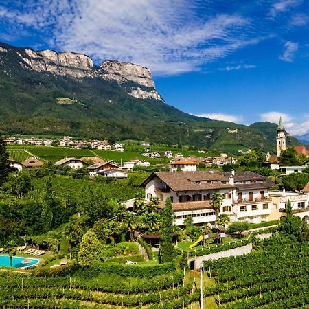 Hotel Weinberg Appiano Sulla Strada Del Vino Esterno foto