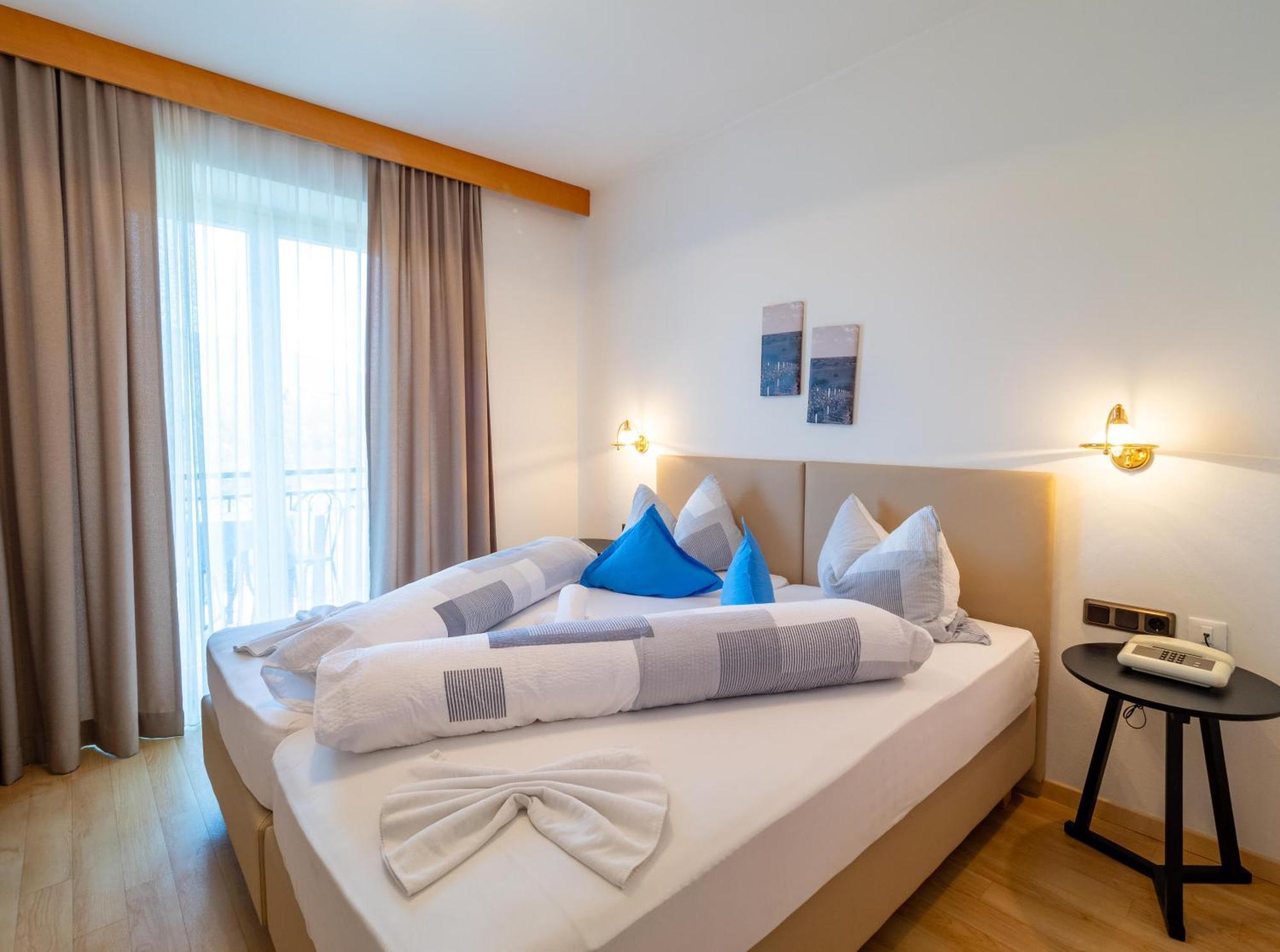 Hotel Weinberg Appiano Sulla Strada Del Vino Esterno foto