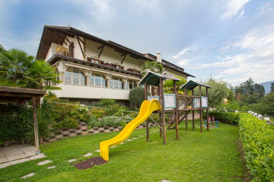 Hotel Weinberg Appiano Sulla Strada Del Vino Esterno foto